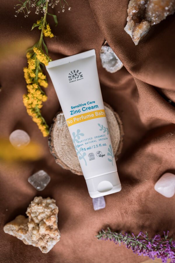urtekram-zinkzalf-sudocreme-billen-kraamzorg-kraamgevoel-kraamweek-kraamtijd-borstvoeding-baby-babyuitzetlijst-webshop-duurzaam-natuurlijk-zwangerschap-bevalling-moeder-baby